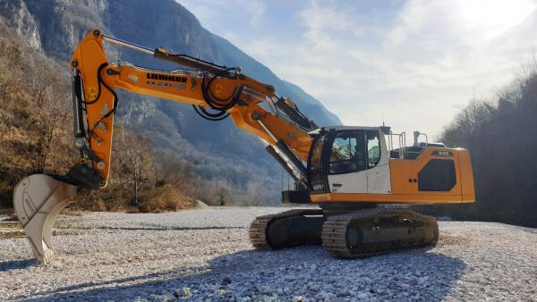 LIEBHERR 938