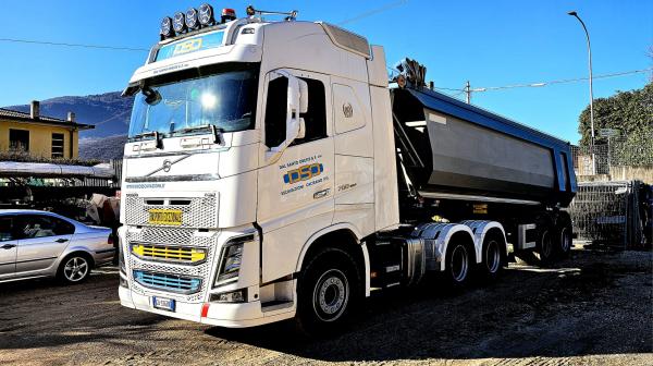 VOLVO FH16 750