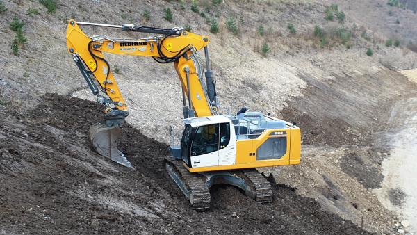 LIEBHERR 938